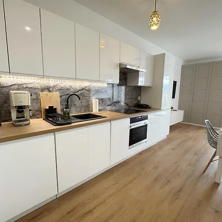 B50 Trzy Lipki - - Wgh Rent Lägenhet *